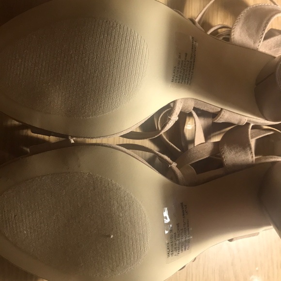 Malaya Sandal Size 8 - Picture 5 of 5